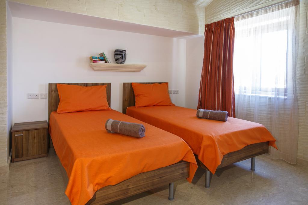 Carini Farmhouses Għarb Habitación foto