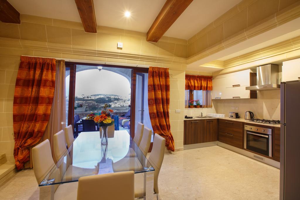 Carini Farmhouses Għarb Habitación foto